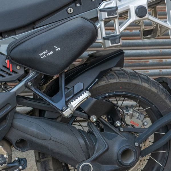 Pyramid Plastics Pyramid hugger | matte black | bmw r 1300 gs adventure 2024>current